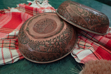 Hamamschalen auf einem Tuch