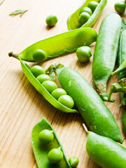 Fresh green peas