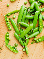 Fresh green peas