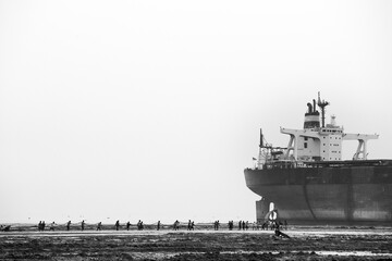 workers at the Chittagong ship breaking yard