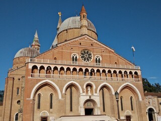 Fototapeta na wymiar a glimpse and detailed view of sant antonio basilica in padua veneto italy from the surrounding square