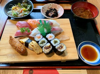 寿司のランチ