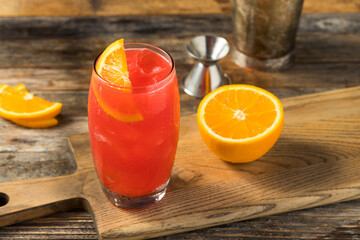 Refreshing Boozy Southern Alabama Slammer Cocktail