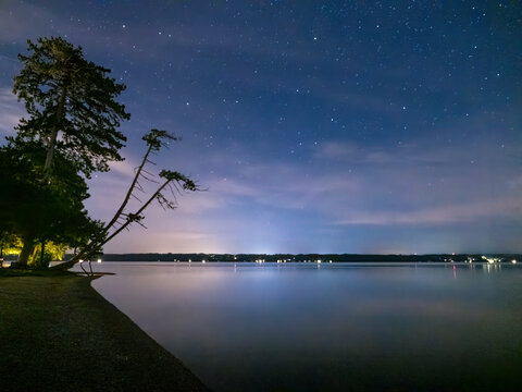 Sternenhimmel am See, Bayern, Deutschland