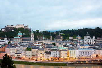 Obraz premium Sunset view of the historic city of Salzburg with Hohensalzburg Fortress, Salzburger Land, Austria