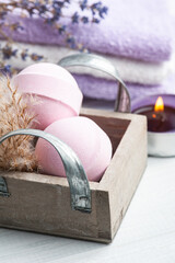 Bath bombs in spa composition