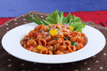 pasta with tomato sauce