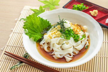 ころきしめん　冷しきしめん
