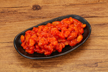 Baked kidney with tomato and pepper