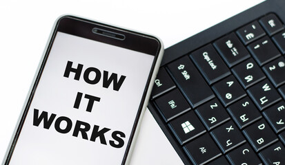 how it works, text inscription on the phone screen.