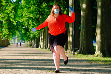 Portrait d'un femme masqué