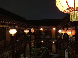 Lanternes d'une maison de nuit à Pingyao, Chine 