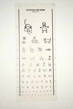 Ottotipo per bambini  ft0207_0943 Tabla optom&eacute;trica  Eye chart תרשים לבדיקת ראייה