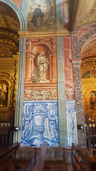 Fototapeta na wymiar Madère, colonne de la cathédrale de Funchal
