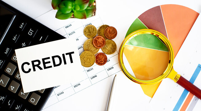 CREDIT.Analysis target audience site or page on network. Professional analytics for text and visual brand mentions.