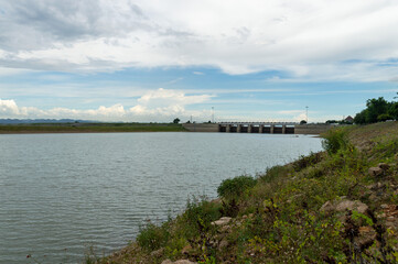 Fototapeta na wymiar Landscape of Pasak Jolasid Dam with little water capacity.