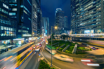 Fototapeta na wymiar Traffic in downtown of Hong Kong city at night