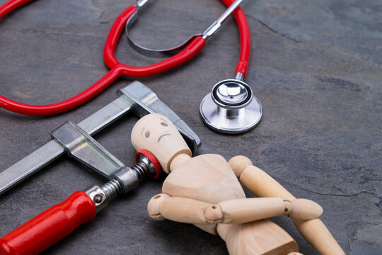 Artist doll with clamp