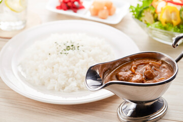 長時間煮込んだビーフカレー