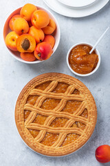 Sweet crust cake with apricots