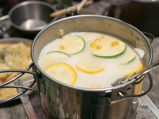 山やキャンプで調理するアウトドア料理【コーンスープ】