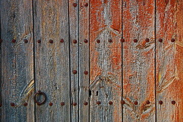 fondo abstracto con antigua puerta de madera