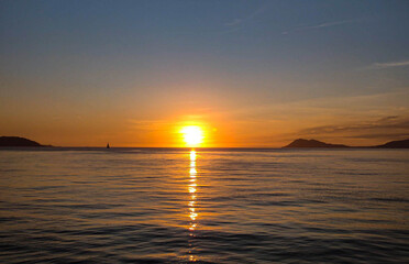 Atardecer en el mar