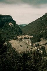 Fototapeta na wymiar view to the alpine valley from the alpine mountain