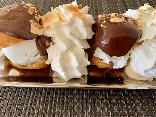 Profiteroles 