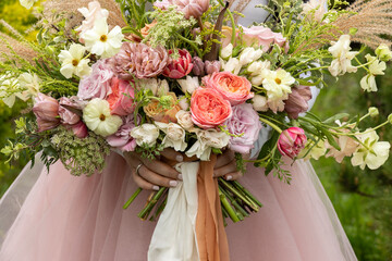 A rustic wedding bouquet