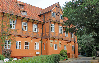 Schlösschen und ehemaliges Amtsgericht am Kloster Medingen