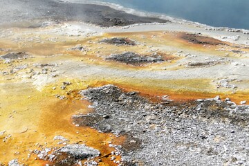 hot springs yellowstone national park