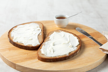 bread and cream cheese