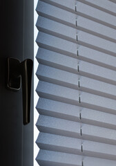 Plissee an Fenster