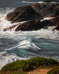 Grosses vagues sur la côte sauvage de Quiberon, Bretagne, france