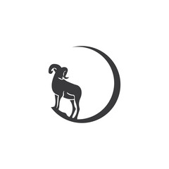 Fototapeta premium Goat Logo Template vector icon