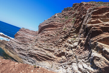 Flysch en la roca junto al mar de Zumaia. Euskadi. España