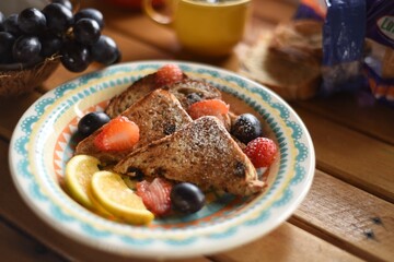 cake with berries