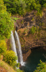 Fototapeta na wymiar Wailua Falls in the western highlands of Kauai, Hawaii