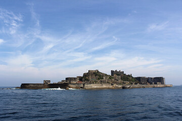 Fototapeta na wymiar 船から見た軍艦島