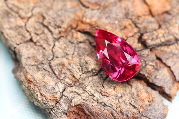 Red Gem Art and Decoration Gemstone RED RUBY