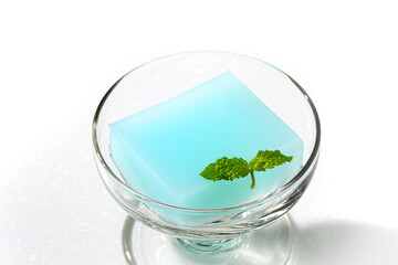 ミントゼリー　Jelly with beautiful colors of summer mint