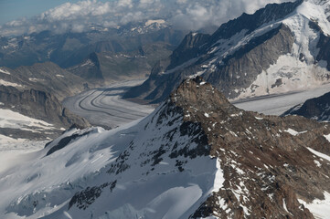 Vol au dessus des Alpes Suisses