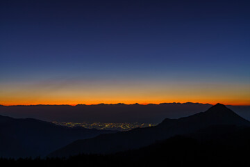 志賀高原　横手山からの夕暮れ