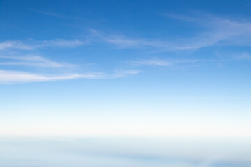 Obraz premium Clear blue sky with white cloud background