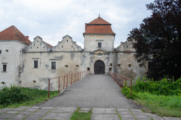 Fototapeta na wymiar old castle in ukraine