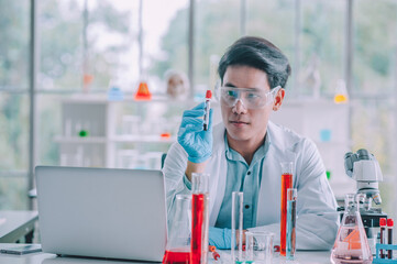 Fototapeta premium Doctor Doctor vaccine corona virus analyzing in lab hospital