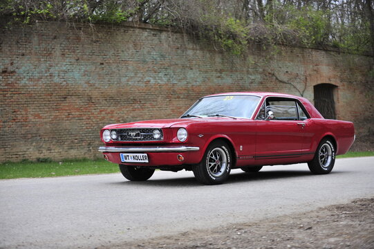 vintage ford mustang coupe