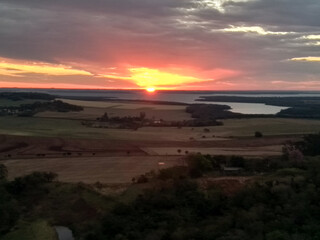 Por do Sol Lago de Itaipu