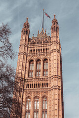 Fototapeta na wymiar the tower of the parliament building in london